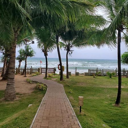 Beach Front Paradise Нілавелі Екстер'єр фото