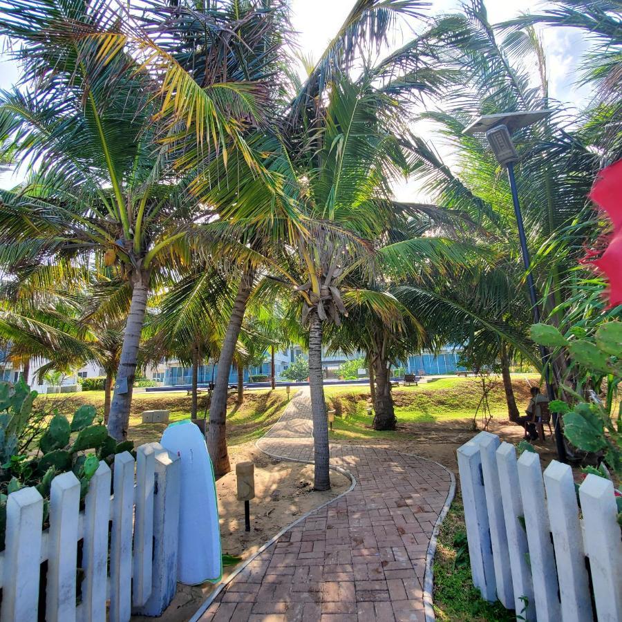 Beach Front Paradise Нілавелі Екстер'єр фото