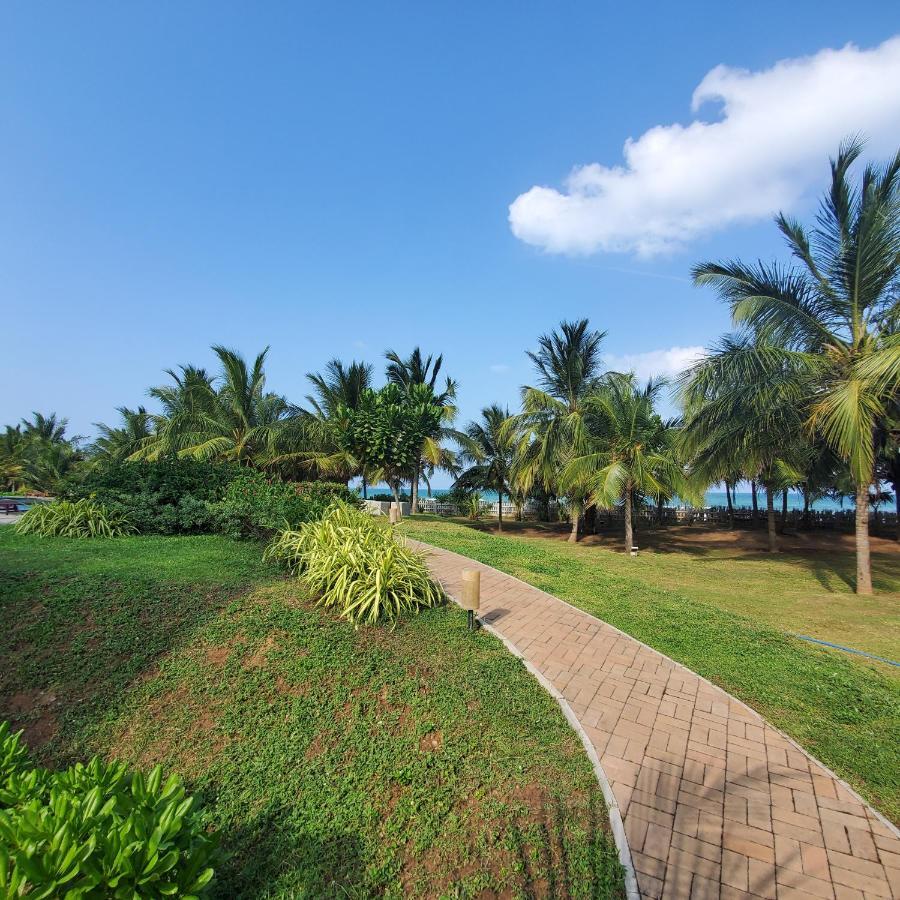 Beach Front Paradise Нілавелі Екстер'єр фото